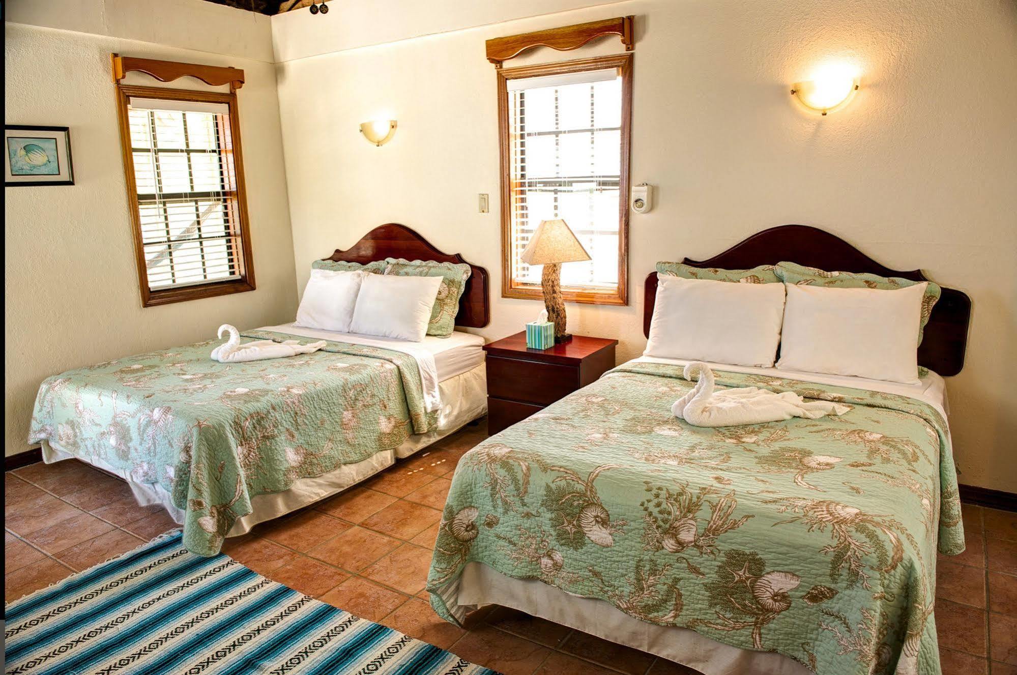 Blackbird Caye Resort Turneffe Atoll Exterior foto