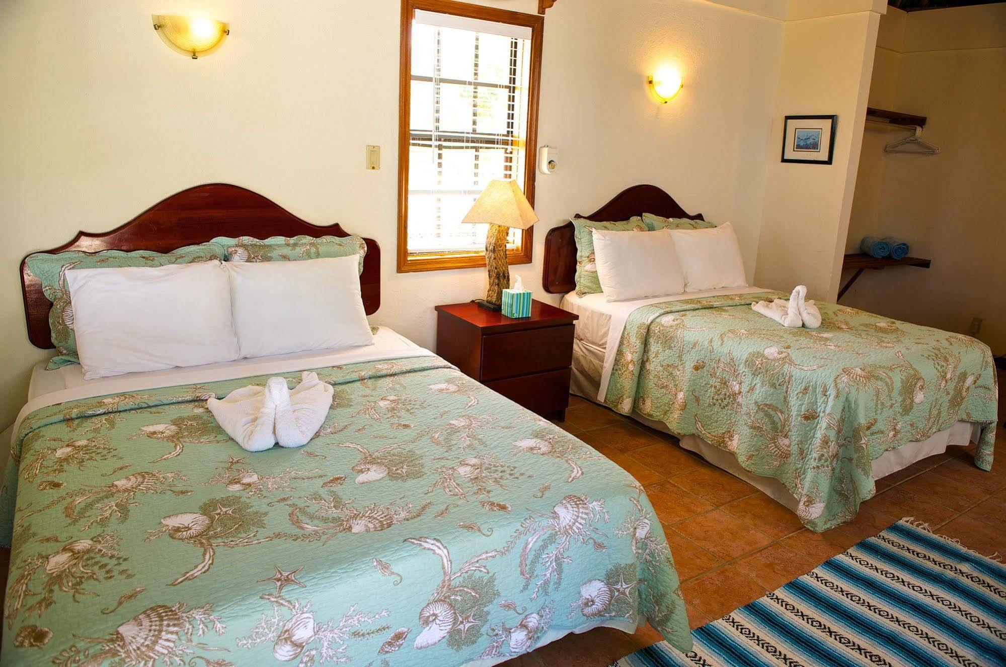Blackbird Caye Resort Turneffe Atoll Exterior foto